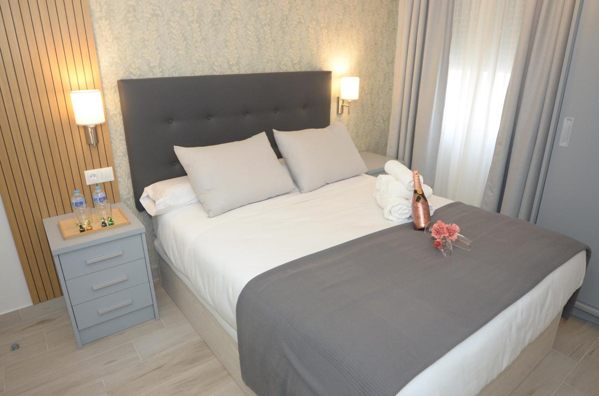 Alojamiento Beethoven Luxury Malaga Ngoại thất bức ảnh