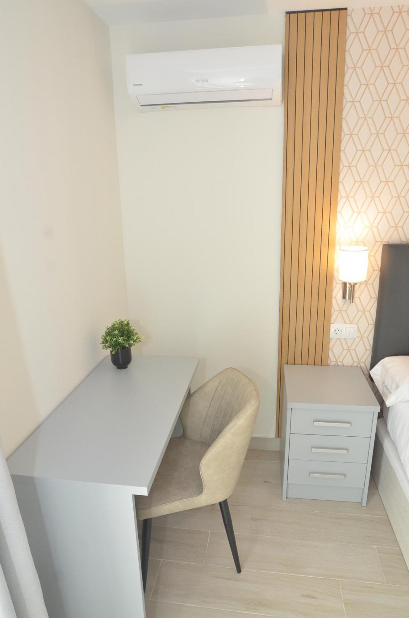 Alojamiento Beethoven Luxury Malaga Ngoại thất bức ảnh