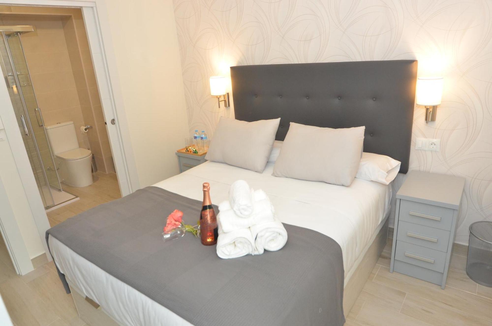Alojamiento Beethoven Luxury Malaga Ngoại thất bức ảnh