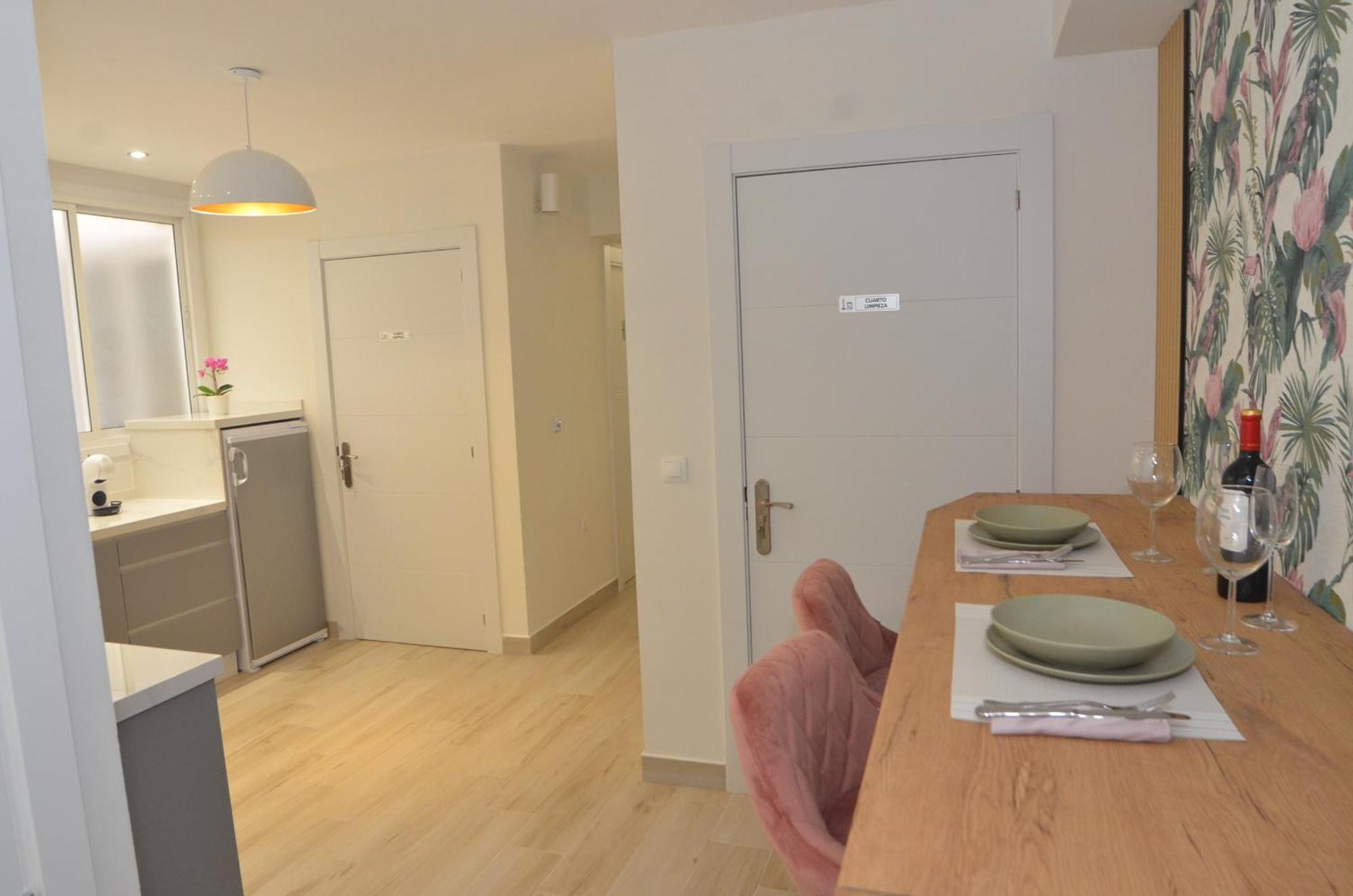 Alojamiento Beethoven Luxury Malaga Ngoại thất bức ảnh