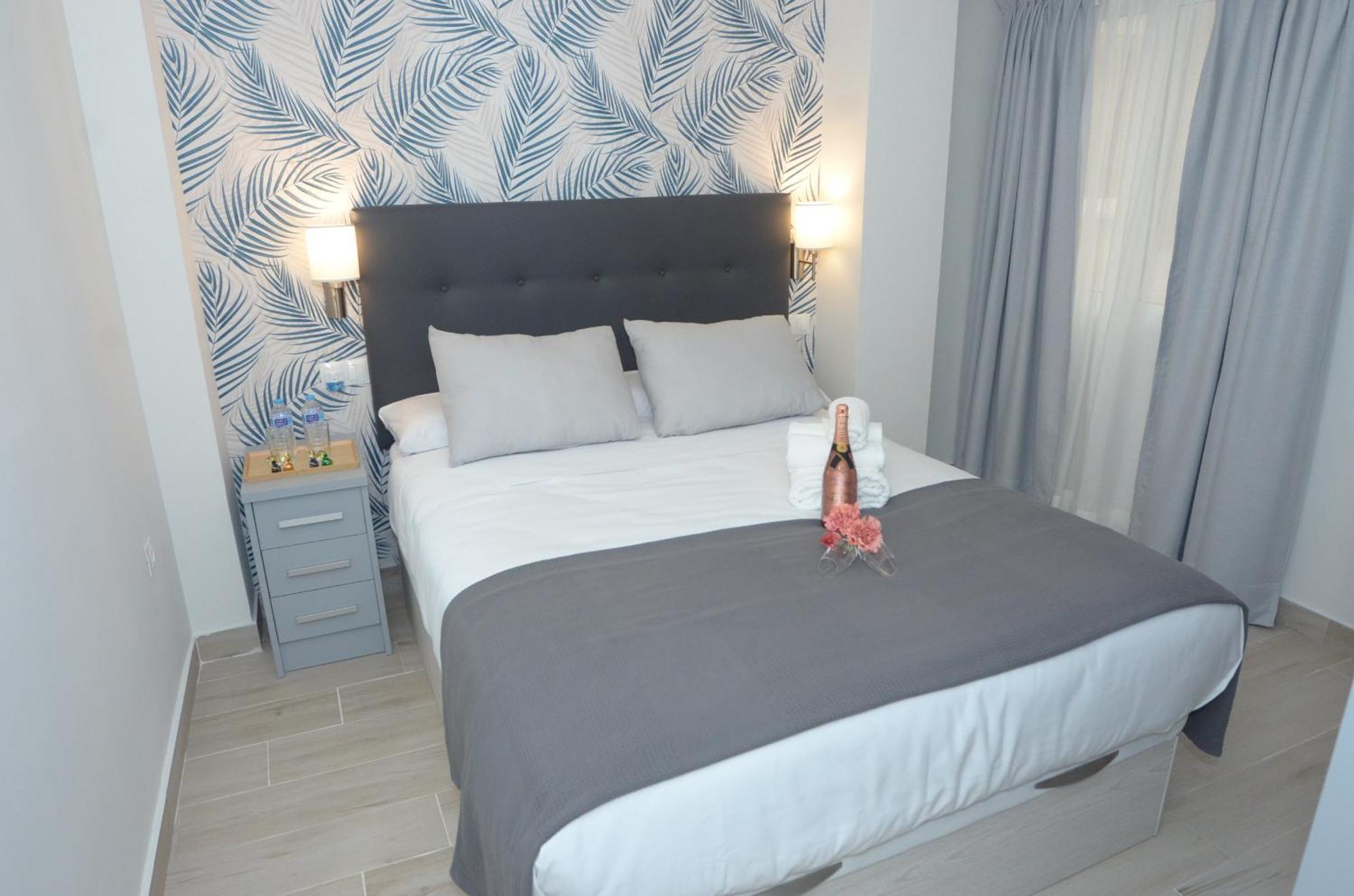 Alojamiento Beethoven Luxury Malaga Ngoại thất bức ảnh
