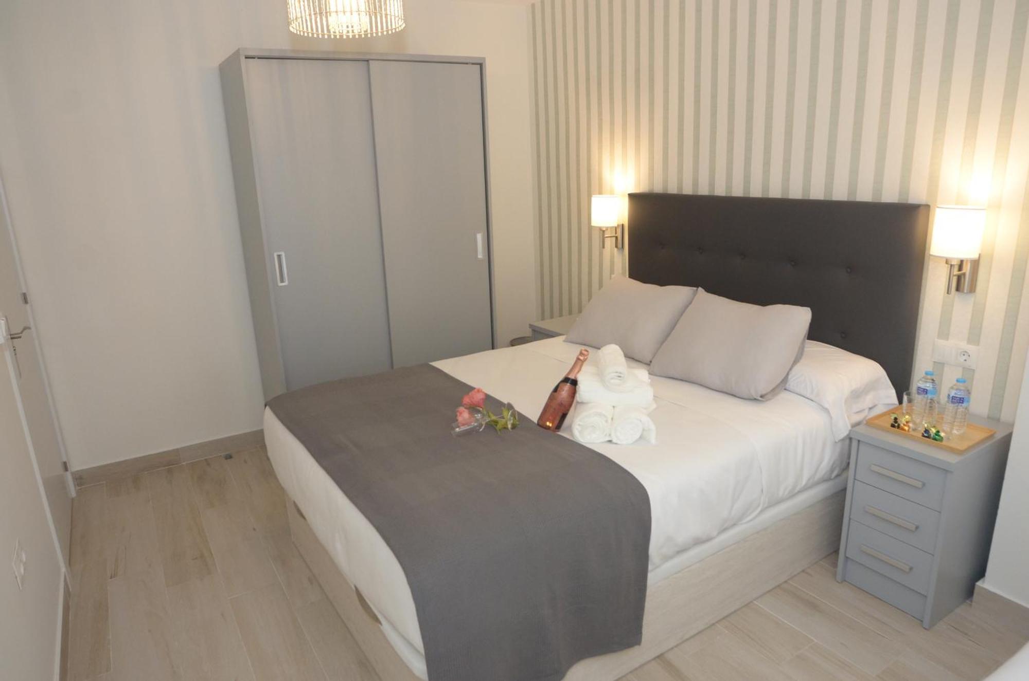 Alojamiento Beethoven Luxury Malaga Ngoại thất bức ảnh