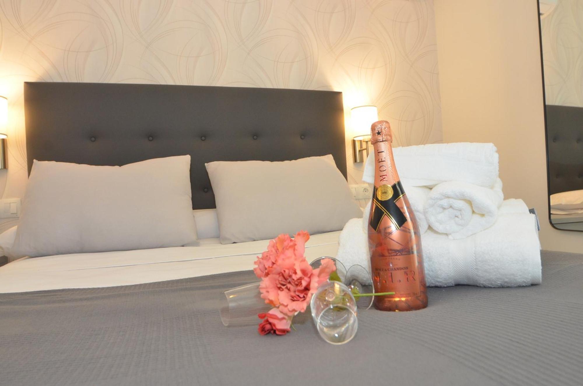 Alojamiento Beethoven Luxury Malaga Ngoại thất bức ảnh