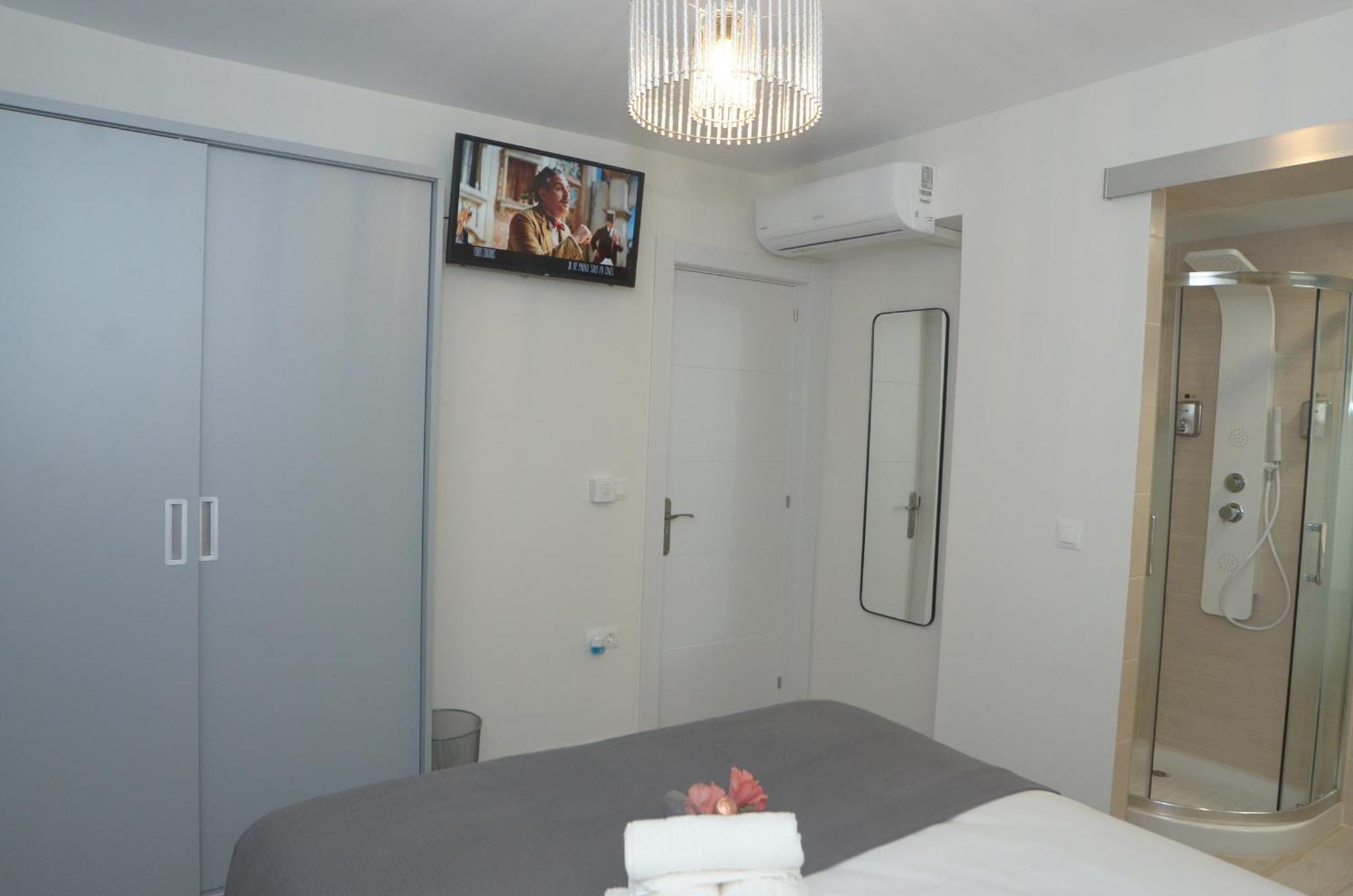 Alojamiento Beethoven Luxury Malaga Ngoại thất bức ảnh